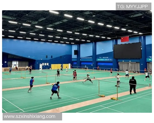 南京羽毛球队耐力训练揭秘探索运动员背后的坚持与努力 南京羽毛球队耐力训练揭秘探索运动员背后的坚持与努力