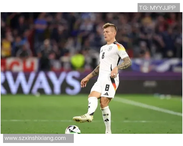 足球明星如何通过磨合提升球鞋性能与比赛表现的秘诀分享 足球明星如何通过磨合提升球鞋性能与比赛表现的秘诀分享