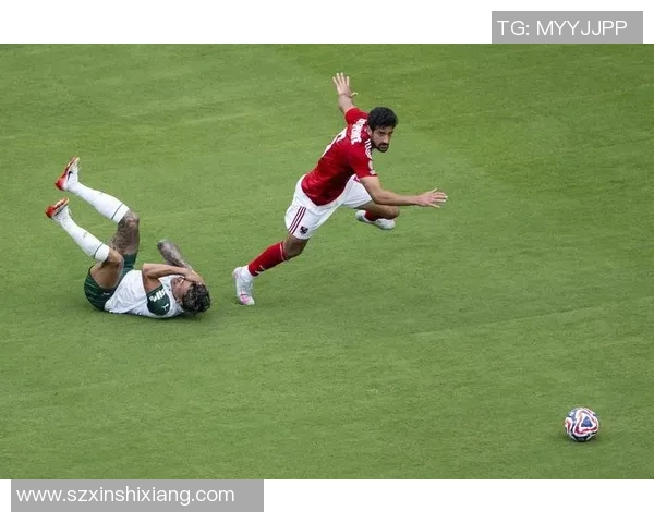 足球明星搞笑吹牛瞬间大揭秘让你捧腹大笑的趣味图片合集 足球明星搞笑吹牛瞬间大揭秘让你捧腹大笑的趣味图片合集